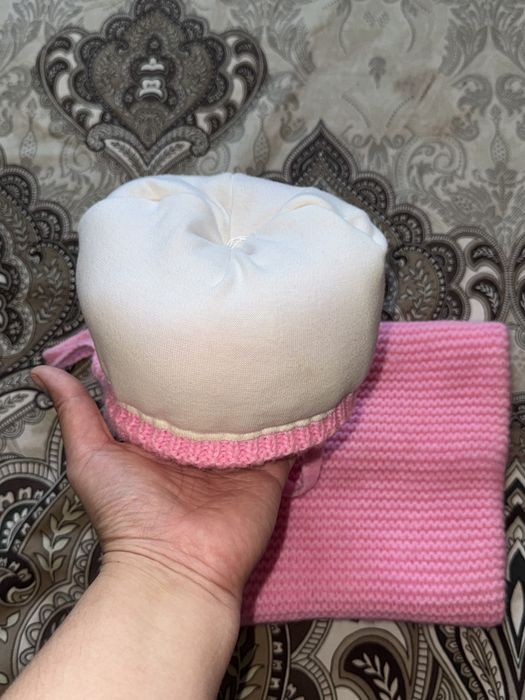 Зимняя детская шапочка и обувь