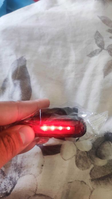 Lumina spate bicicleta noua