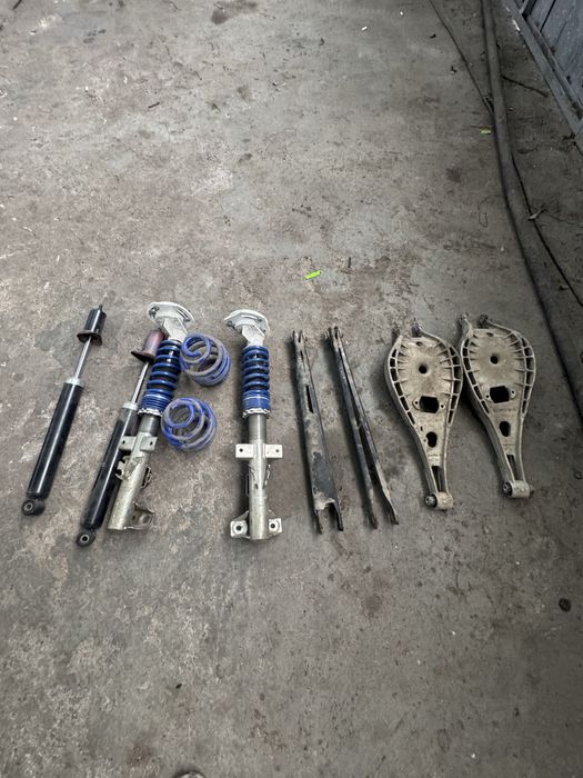 Продавам части (разчиствам гаража)