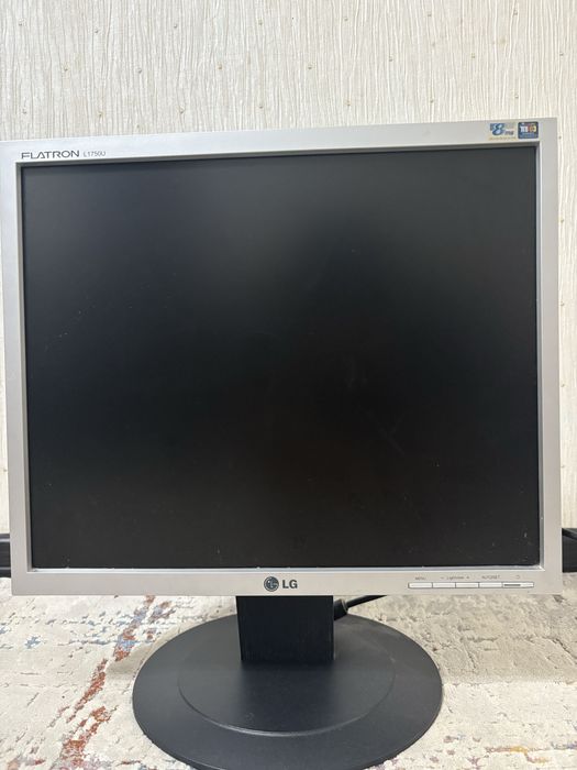 Монитор для работы