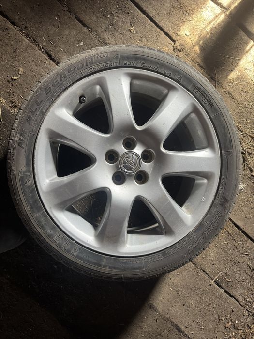 Продам диски на R17