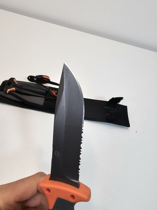 Cutit de supravietuire Gerber - Bear Grylls Ultimate Original