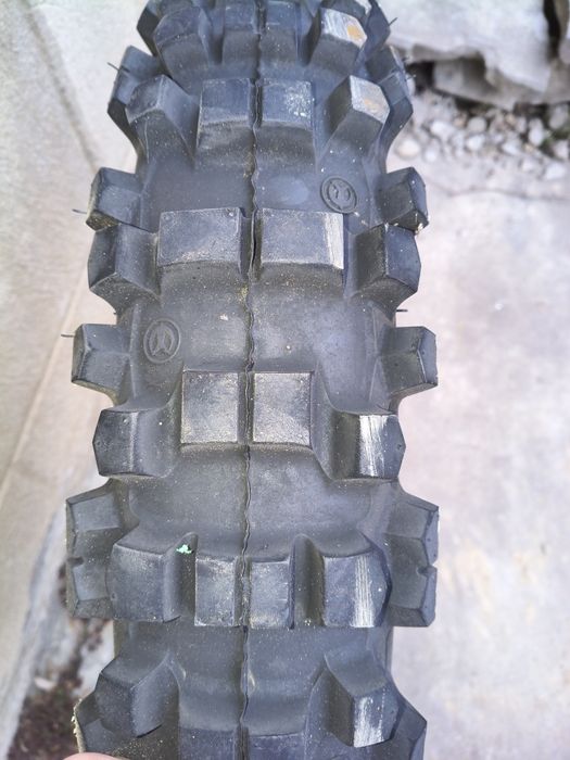 Нови външна и вътрешна гума за ендуро и мотокрос 100/90/19