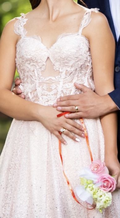 Дърга рокля за специални поводи