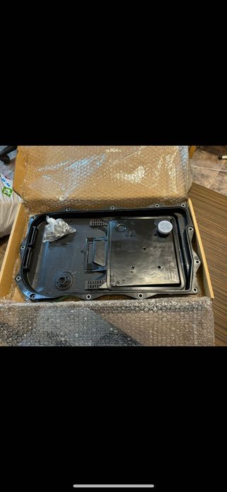 Филтър(картер) за автоматични скорости-БМВ G30 20-23г, оригинален,нов!