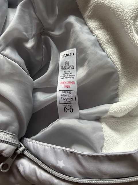 2 бр. бебешки космонавти 0–3 месеца – George и Babybol (момче/момиче)