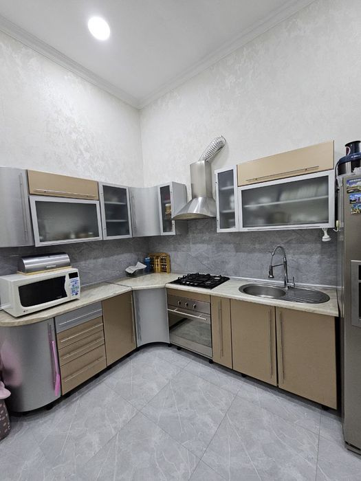 ва бошкалар сотилади.