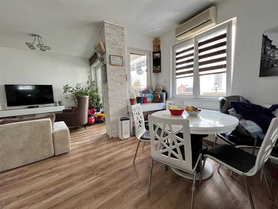 Дава се под наем Двустаен апартамент в София, Банишора - 65 кв.м за 586.5 € - Снимка #1