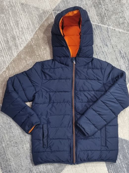 Продам куртку на мальчика