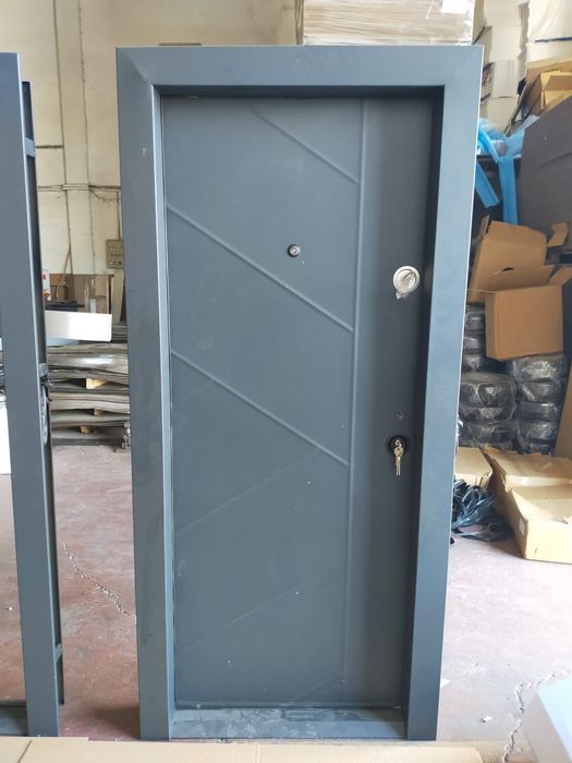 Uși usa de Exterior metalice intrare în apartament montaj inclus