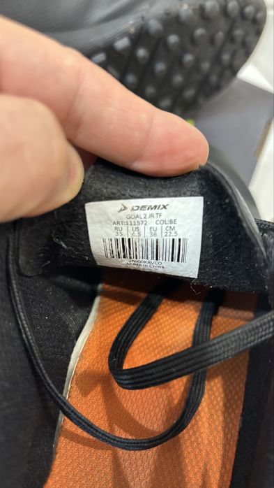 Продам бутсы сороконожки