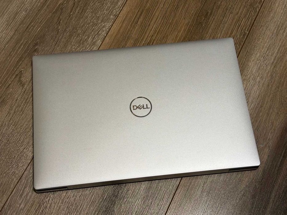 Dell XPS 9300 Intel I7-1065G7/16RAM/1TB NVMe/Iris Plus XE/4k Touch