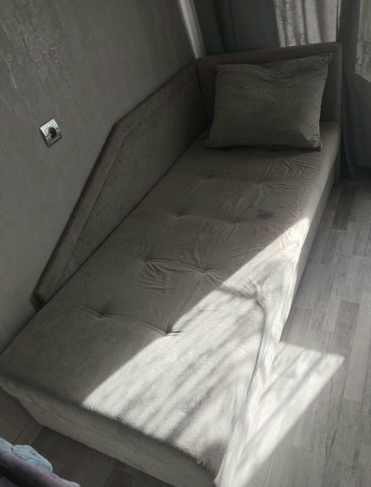 Продам кровать 90*200