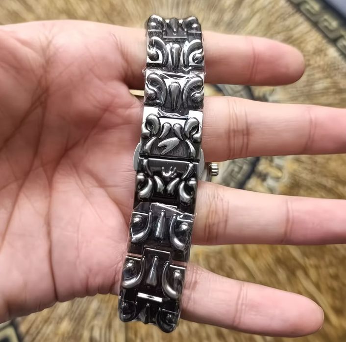Часы в стиле Alabaster Watch