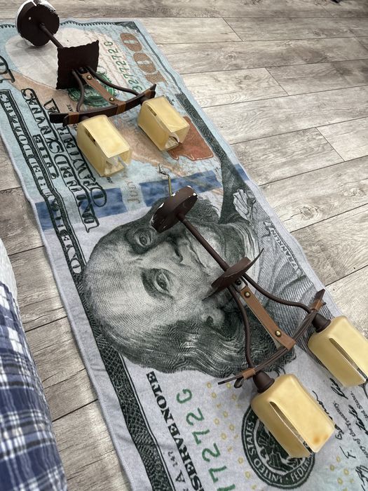 Продам две люстры в отличном состоянии