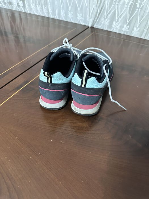 Мужские кроссовки