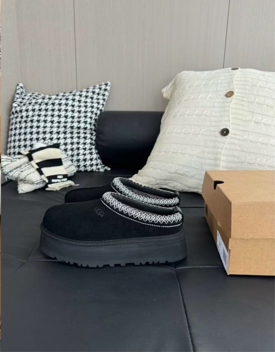 Vand Ugg tazz black