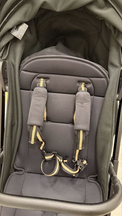Продам коляску anex air-x2