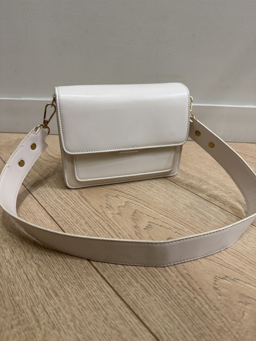Сумка в цвете айвори , новая