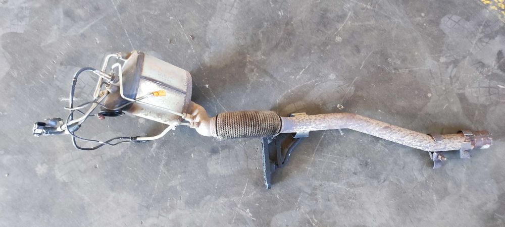 Filtru particule volkswagen vw jetta an 2007 motor 1.9 BLS cod 1K0131723G