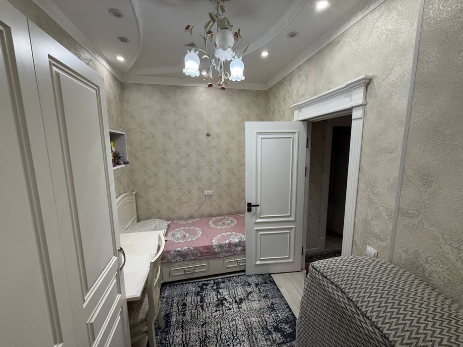 Сергели Греен Хаус 2*3/5/10 Срочно сотилади