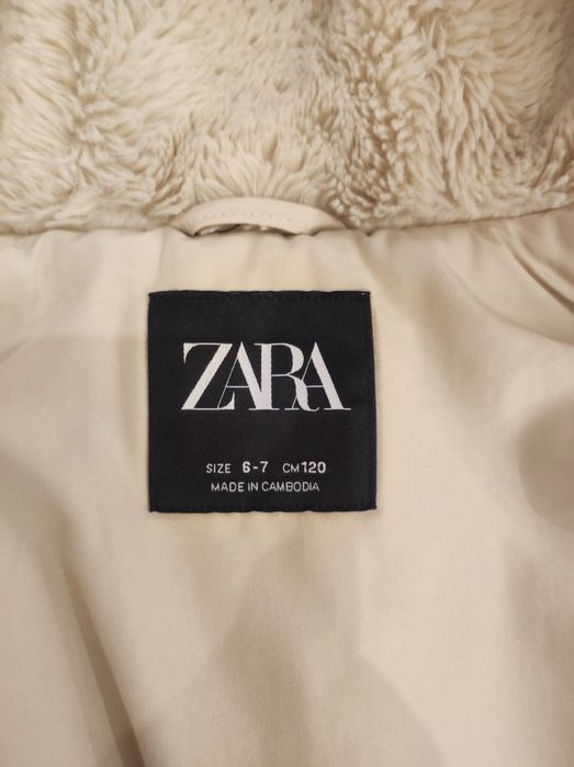 Зимно яке за момиче на марката Zara. Размер 120 см 6 /7 години
