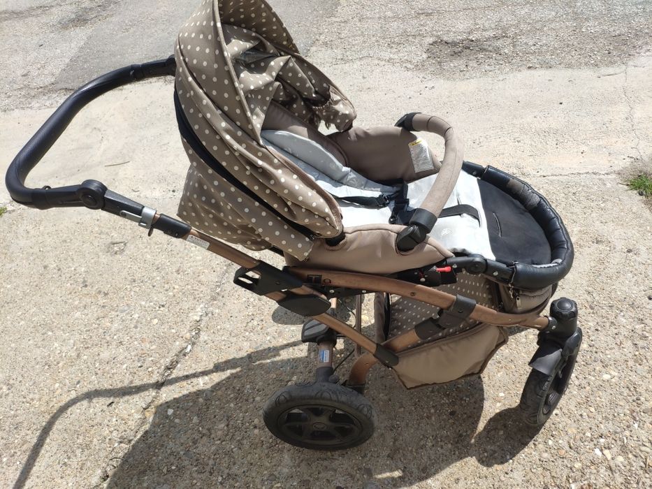 Количка Tutek Tambero удобна и комфортна, летен и зимен кош