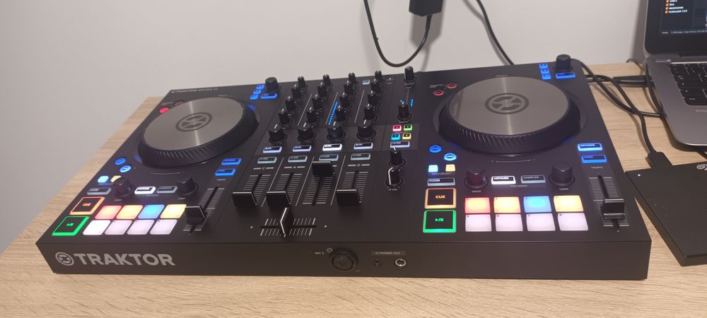 Consola dj Traktor s3