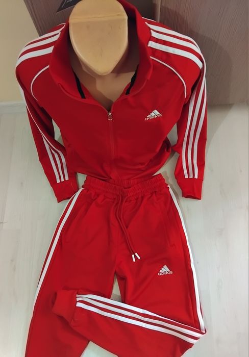Treninguri baieti Adidas si Nike de primăvară.