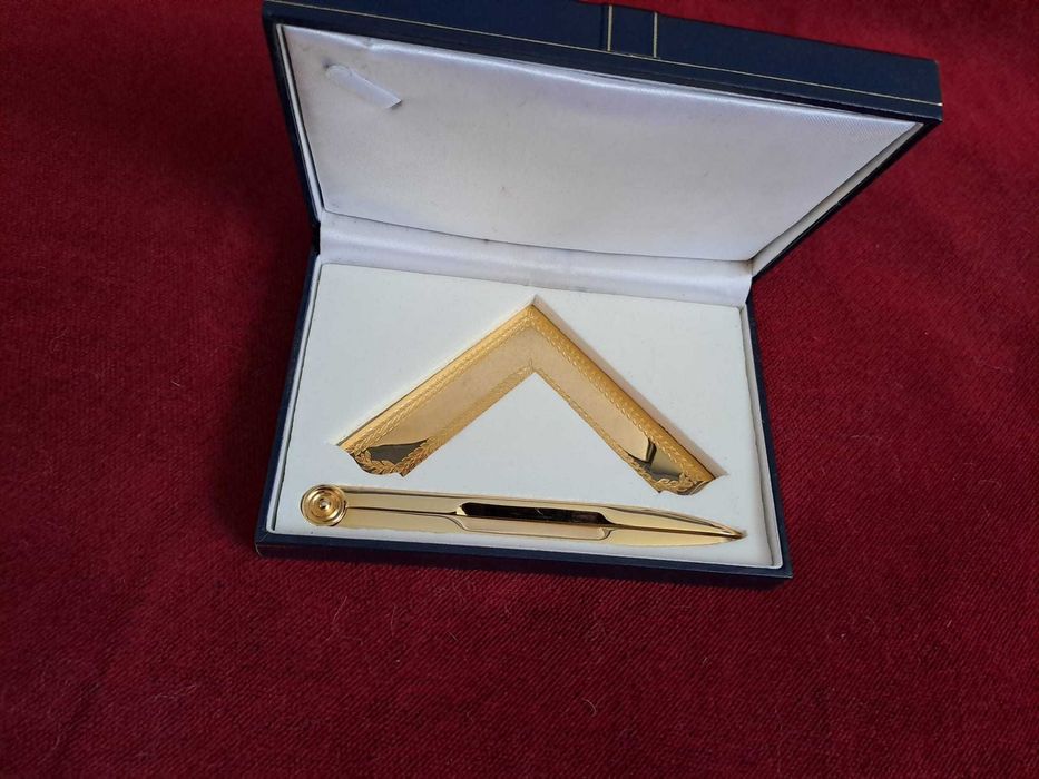 set cadou masonic echer compas