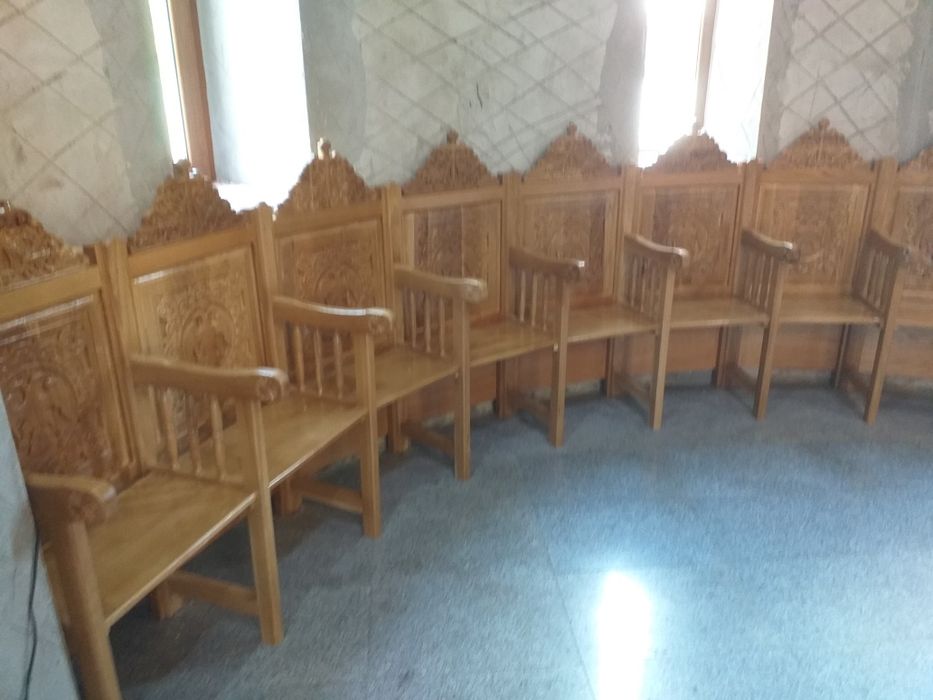 Strani si scaune bisericesti