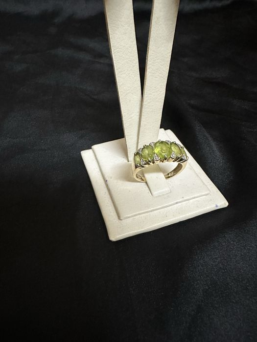 Inel din aur de 14k cu peridot si diamante