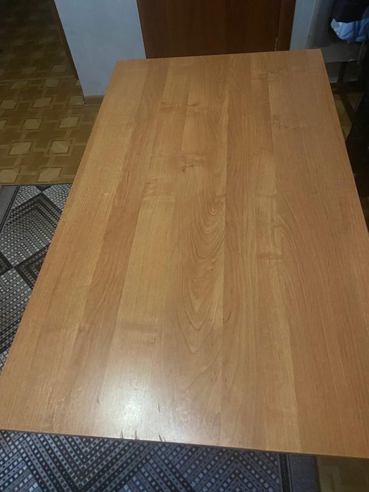 Продам стол недорого