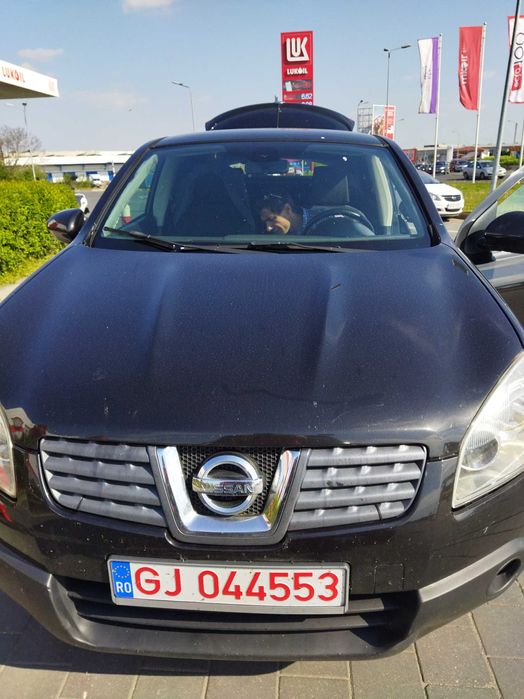 Vând Nissan Qashqai 3500 euro