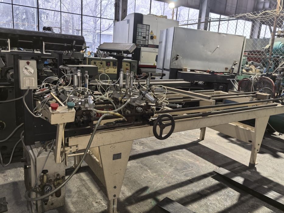 Преса за сглобка на чекмеджета + нагряване и размери 2550 х 750