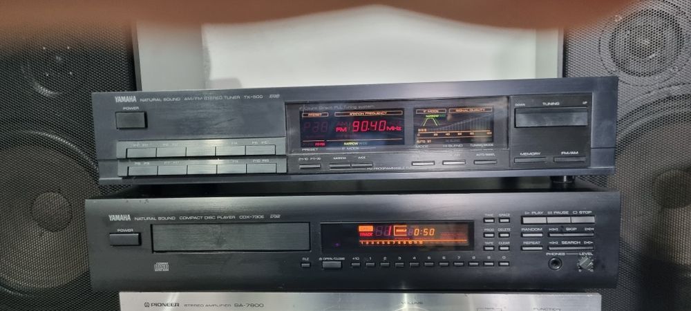Tuner radio YAMAHA TX500 si cd player Yamaha CDX730E