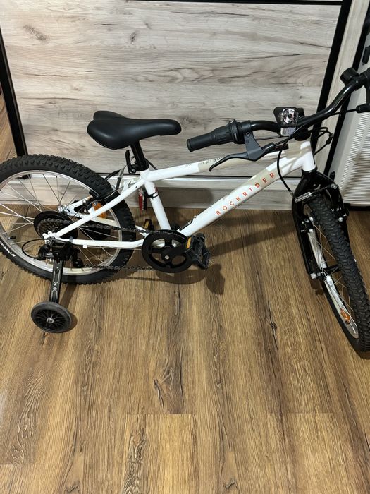 Vind bicicleta copii noua