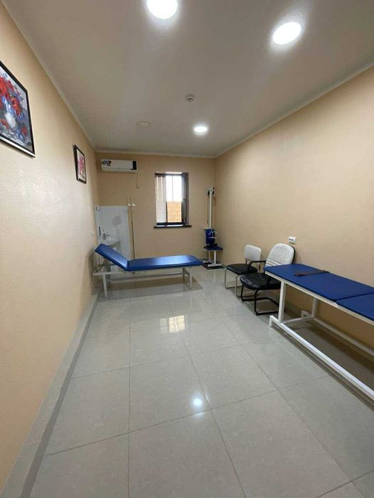 Продается клиника 1000м2 ориентир Бектемир пост ГАИ возможен Кредит