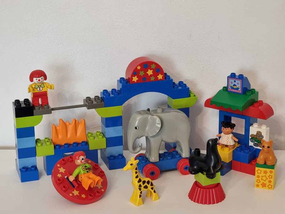 Circ Lego Duplo, oameni si animale