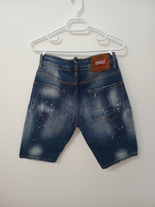 Pantaloni Scurti Blug Dsquared2 Marimea 42 (XS/S) Bermude Denim Distressed cu Patch-uri
