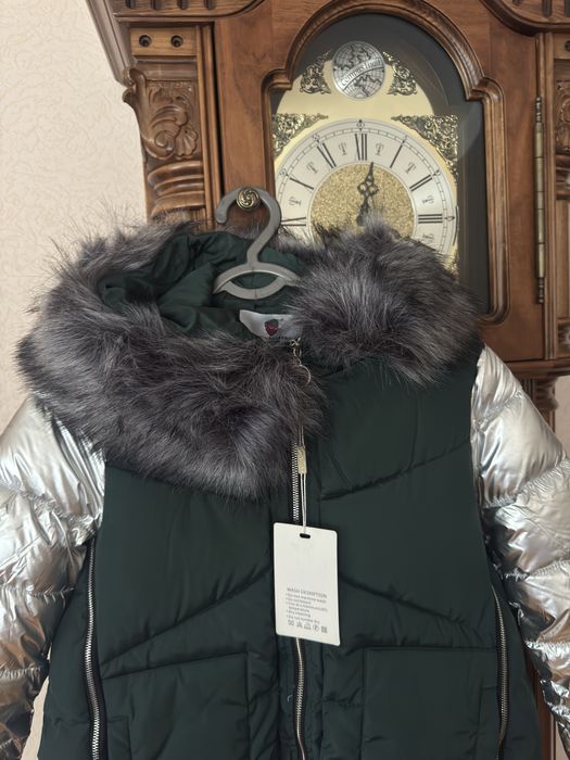 Пуховик новый зеленый