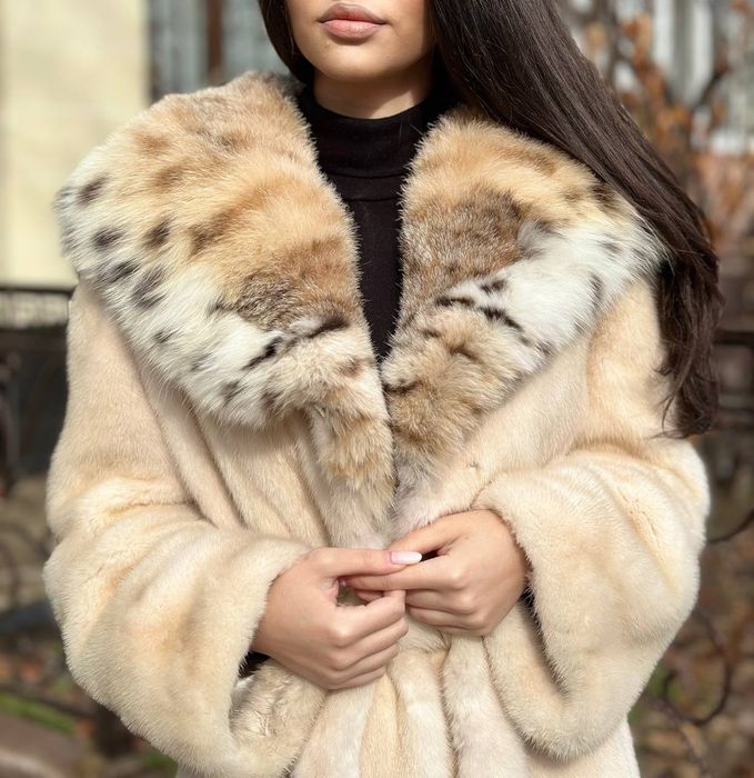 Итальянская Норковая шуба с капюшоном из Рыси