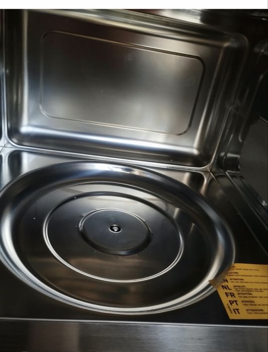 Микроволновая печь Smeg