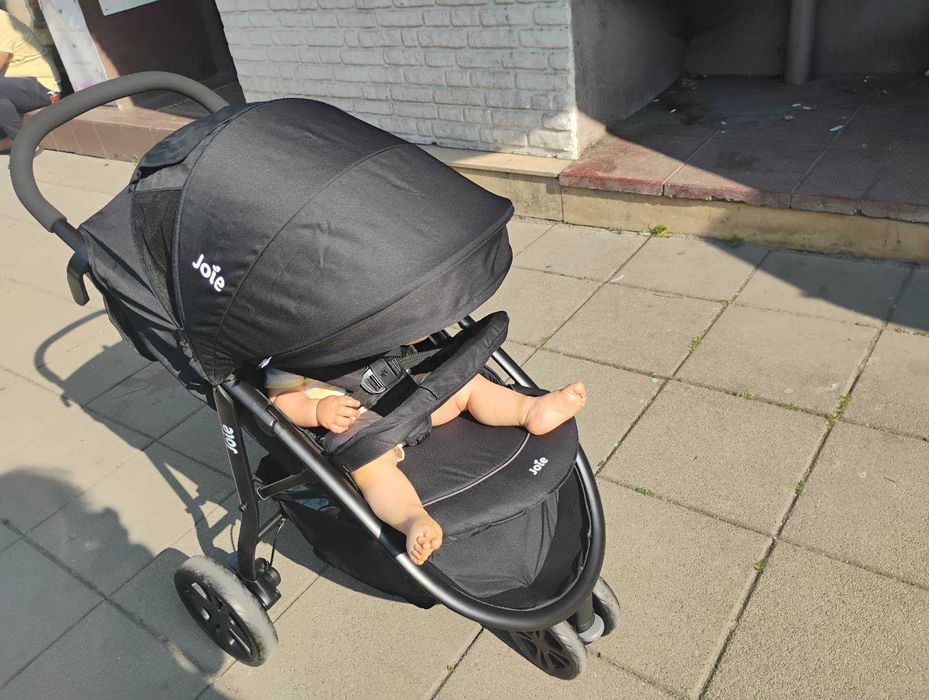 Бебешка количка на Joie