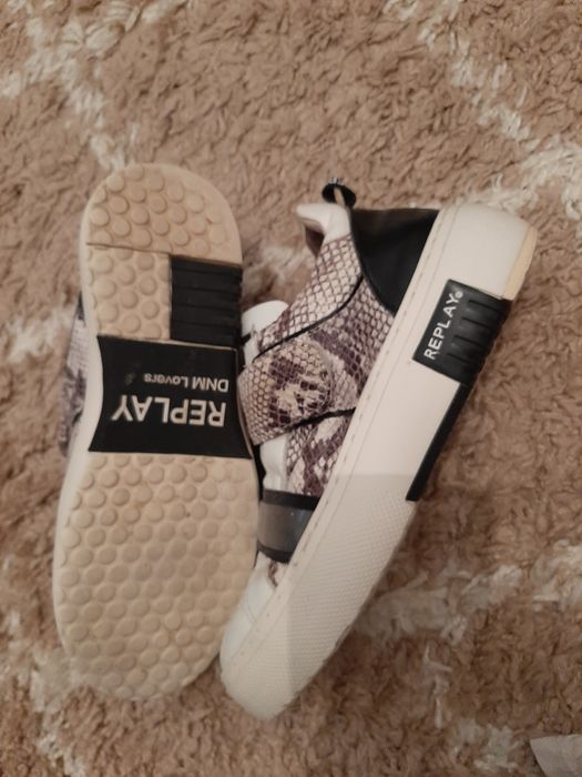 Оригинални маратонки