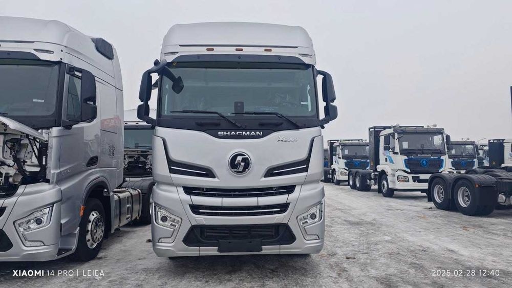Тягач Shacman X6000 дизель пневматический (пневмоподвеска) 2 мост