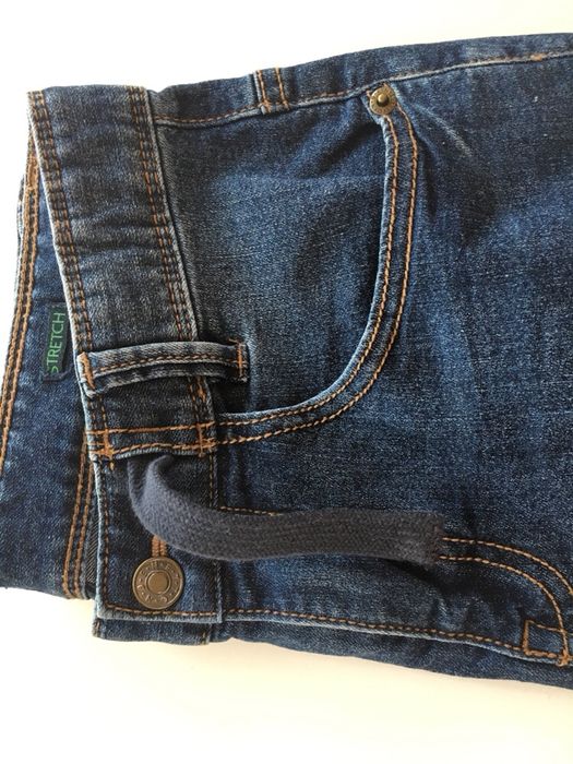 -50% Нови дънки Бенетон