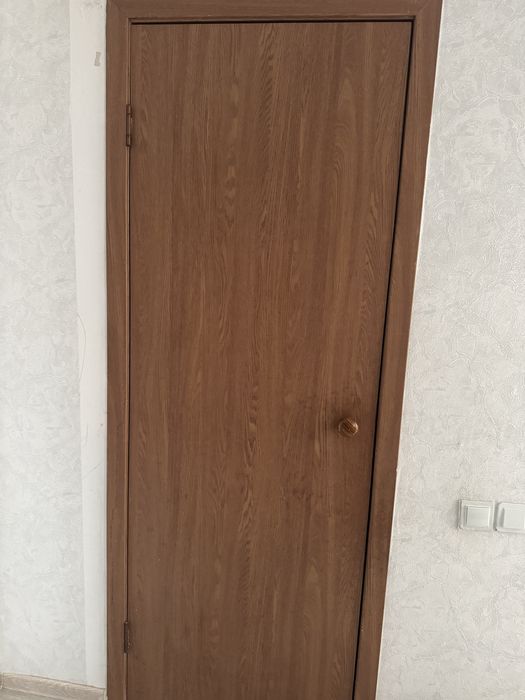 продам межкомнатеые двери