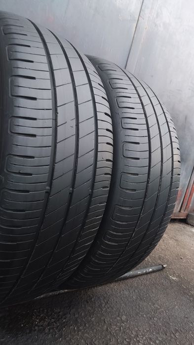2бр. летни гуми 205/45/17 GoodYear Efficient Grip Performance 
dot22