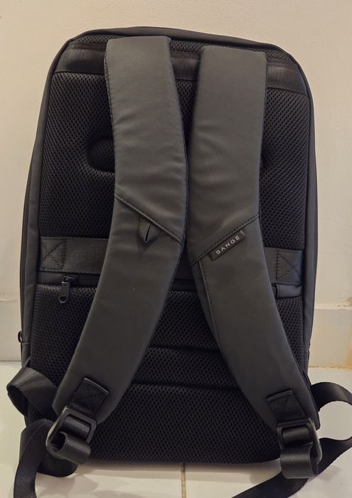 Rucsac pentru laptop BANGE 15.6 inch, model nou din poliester rezistent la apa, cu sistem antifurt TSA si port USB